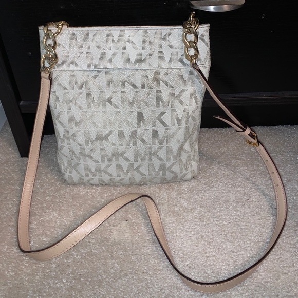 Michael Kors Messenger Bag - Picture 2 of 4